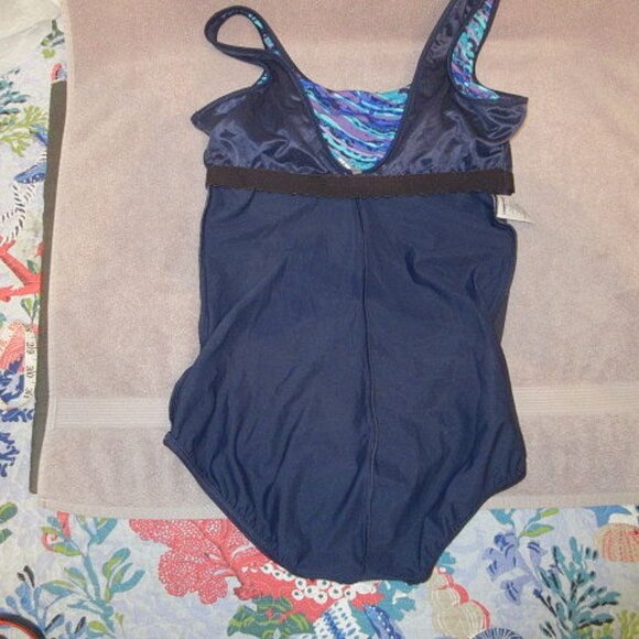 Lands End One Piece Swimsuit Womens 14 D Bra Tummy Control UPF Metallic Waves - Picture 7 of 7